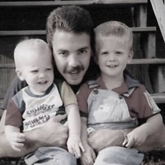 Meet your Posher, Jesse - Picture 2 of 2